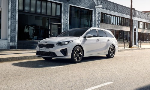 De Top 5 goedkope plug-in hybride auto's met stekker