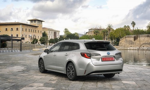 De nieuwe Toyota Corolla is super zuinig én praktisch De nieuwe Toyota Corolla is super zuinig én praktisch