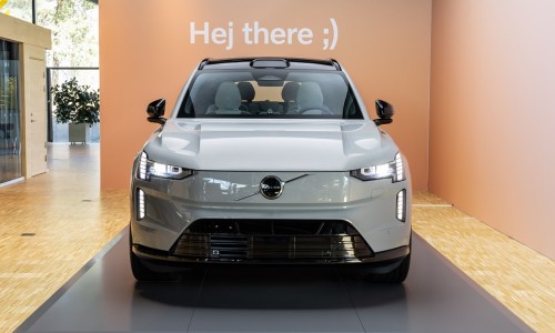 Volvo EX90 krijgt als eerste het EU-batterijpaspoort meegeleverd