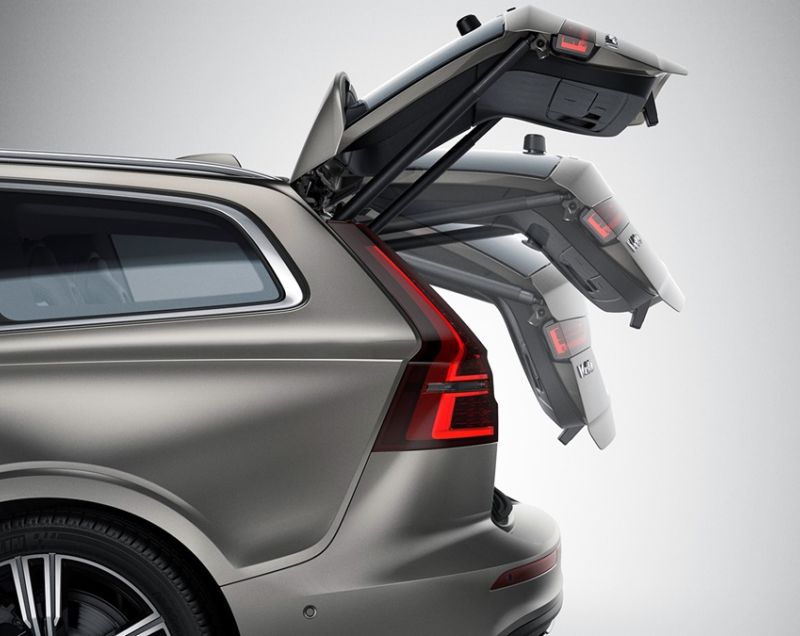 Volvo V60 2.0b4 mhev core 155kW geartronic aut