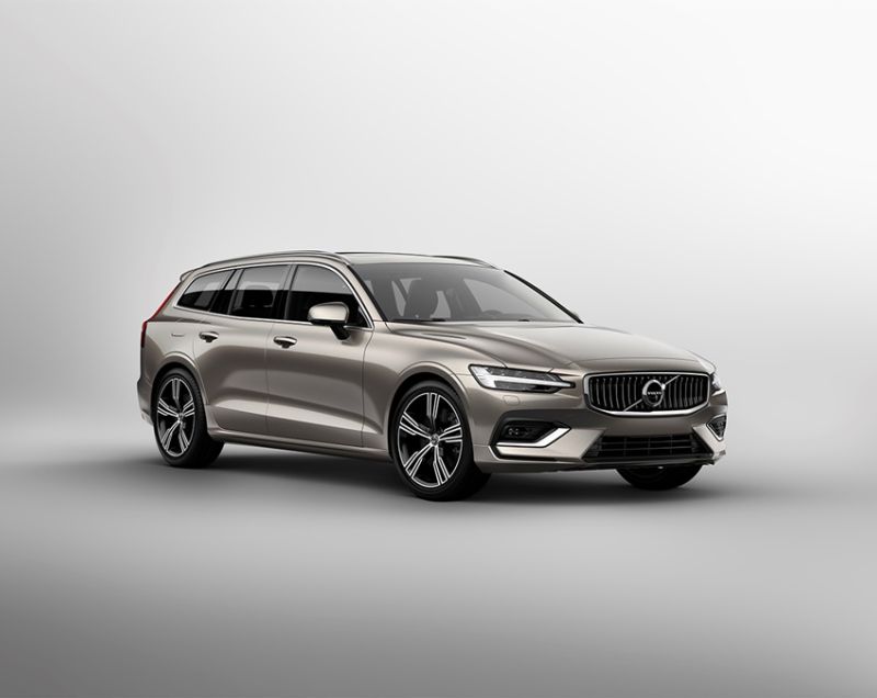 Volvo V60 2.0b4 mhev core 155kW geartronic aut