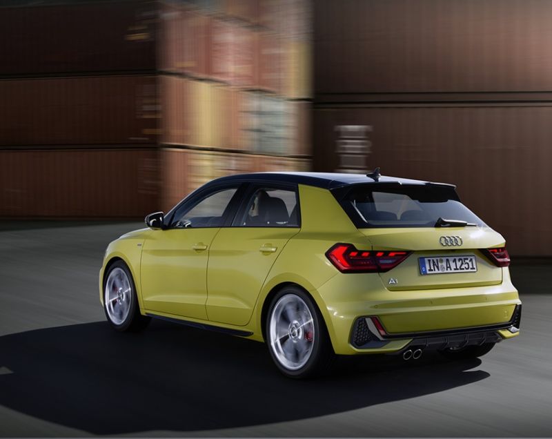 Audi A1 sportback 30tfsi 110 pk S edition automaat Audi A1 sportback 30tfsi 110 pk S edition automaat