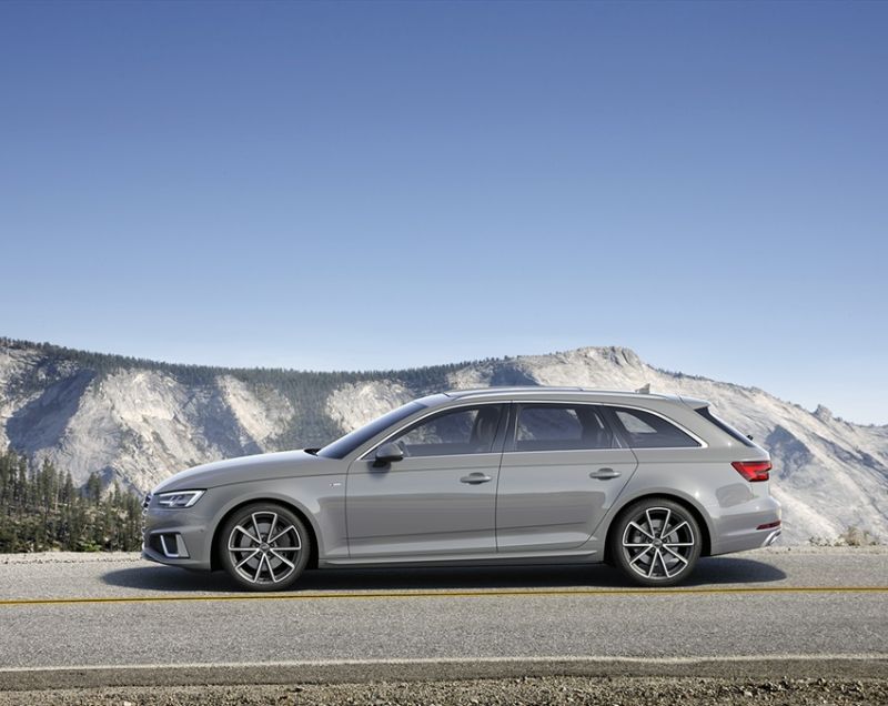 Audi A4 avant 45tfsi MHEV 265 pk quattro S edition