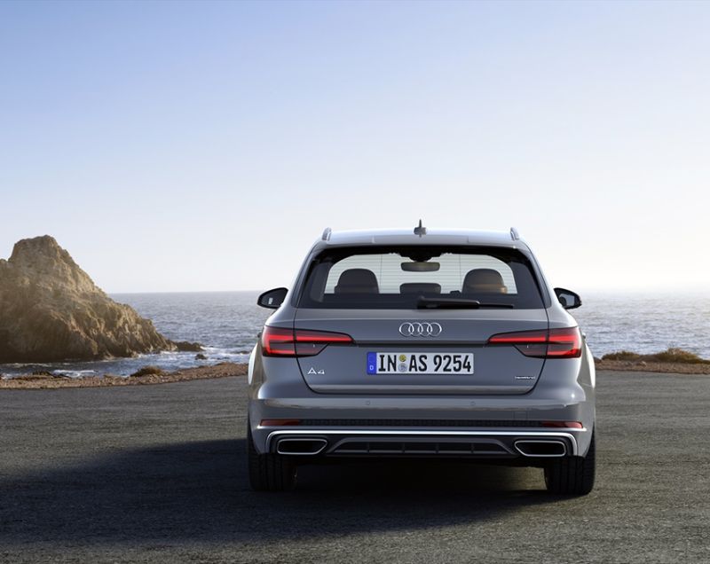 Audi A4 avant 45tfsi MHEV 265 pk quattro S edition