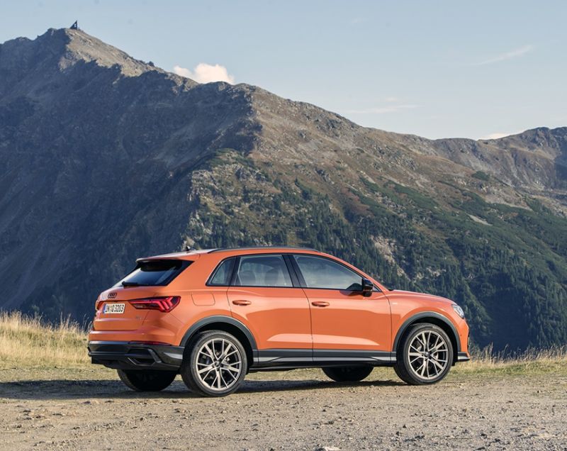 Audi Q3* 35tfsi 150 PK Advanced edition S tronic automaat Audi Q3* 35tfsi 150 PK Advanced edition S tronic automaat