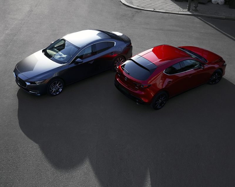 Mazda 3 2.5 mhev skyactiv-g centre-line 103kW 