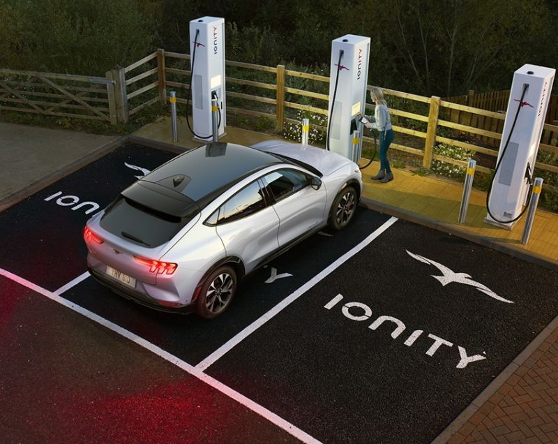 Ford Mustang Mach-E 91kWh Extended Range AWD GT Ford Mustang Mach-E 91kWh Extended Range AWD GT