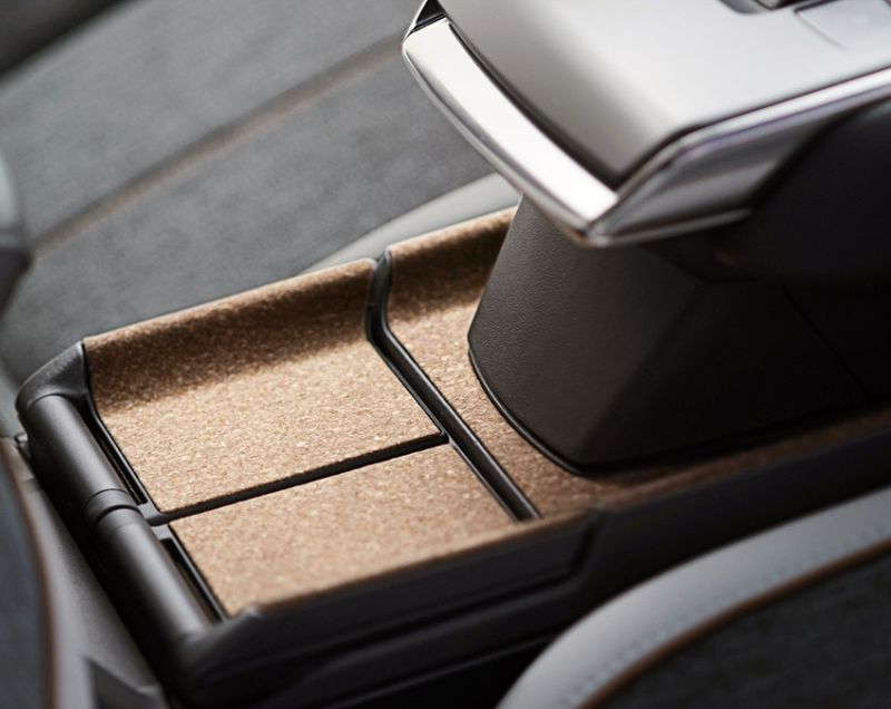 Mazda MX-30 0.8 phev r-ev e-skyactiv nagisa 125kW aut Mazda MX-30 0.8 phev r-ev e-skyactiv nagisa 125kW aut