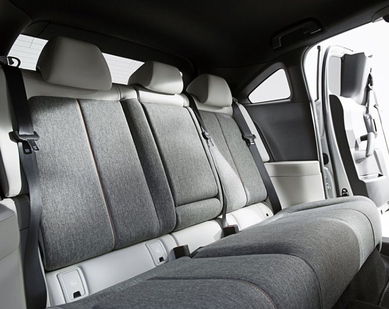 Mazda MX-30 0.8 phev r-ev e-skyactiv nagisa 125kW aut Mazda MX-30 0.8 phev r-ev e-skyactiv nagisa 125kW aut