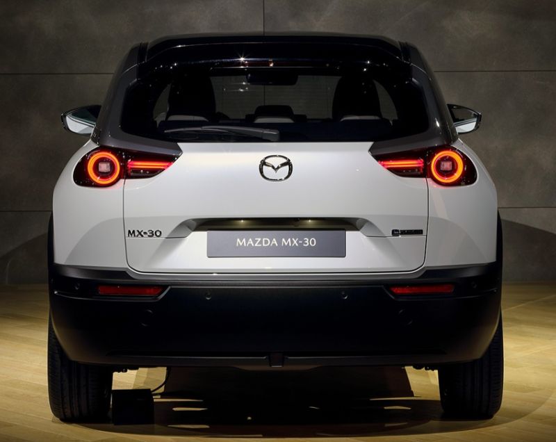 Mazda MX-30 0.8 phev r-ev e-skyactiv exclusive-line 125kW aut Mazda MX-30 0.8 phev r-ev e-skyactiv exclusive-line 125kW aut