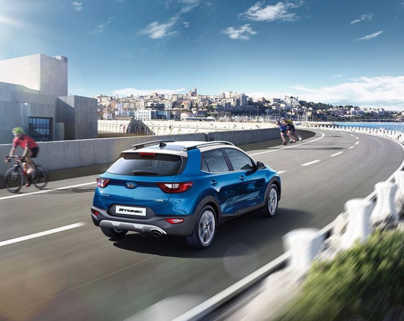 Kia Stonic 1.0tgdi MHEV 100 PK DynamicLine, Clear White - SNEL LEVERBAAR