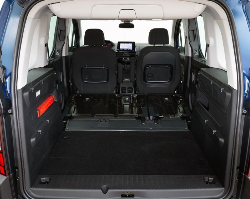Peugeot Rifter 50kWh 136 PK Active Pack