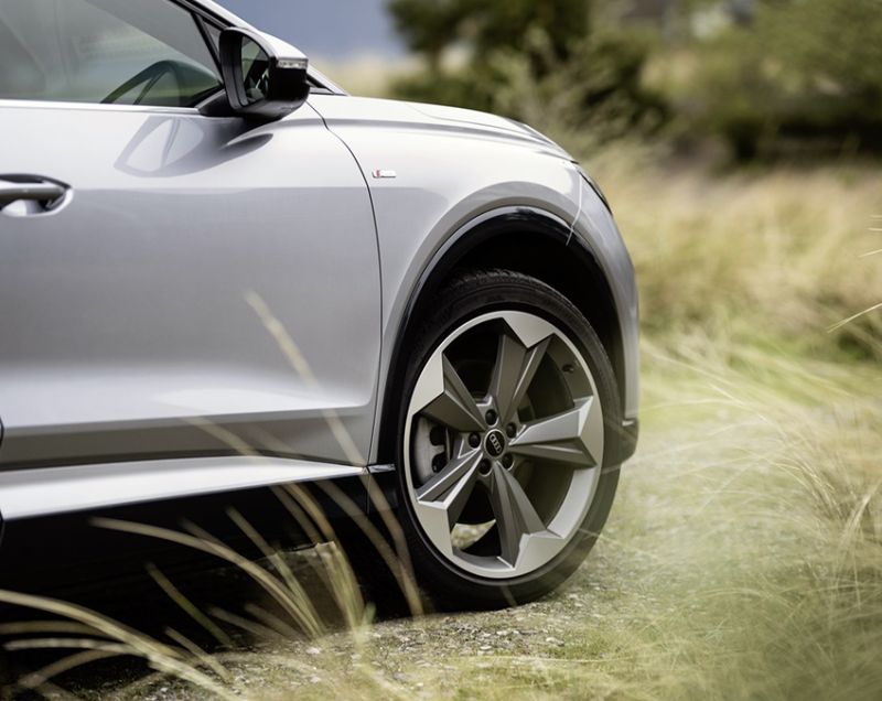 Audi Q4 sportback e-tron 77kWh ev 45 e-tron s edition quattro 210kW aut