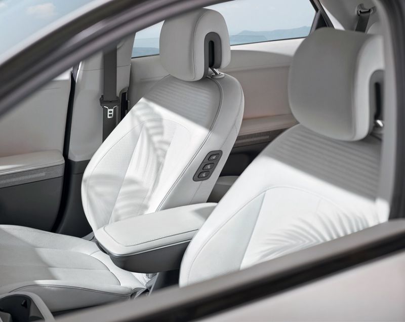 Hyundai IONIQ 5 77.4kWh Lounge, Phantom Black - SNEL RIJDEN!