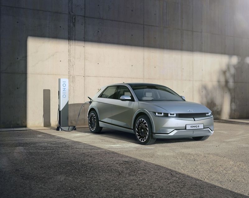 Hyundai IONIQ 5 77.4kWh Lounge, Phantom Black - SNEL RIJDEN!