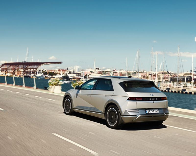 Hyundai IONIQ 5* 77.4kWh Lounge, Phantom Black Hyundai IONIQ 5* 77.4kWh Lounge, Phantom Black