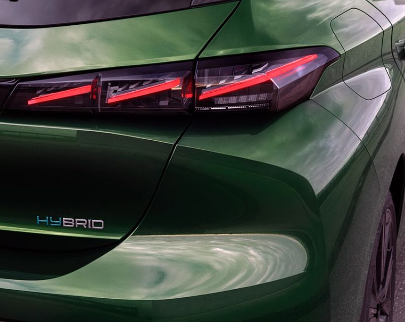 Peugeot 308 1.6 HYbrid 180 e-EAT8 GT
