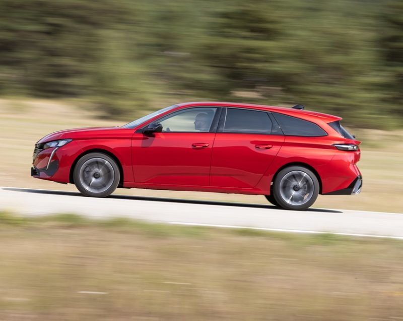 Peugeot 308 SW 1.6 HYbrid 180 Allure Pack Business - AANRADER