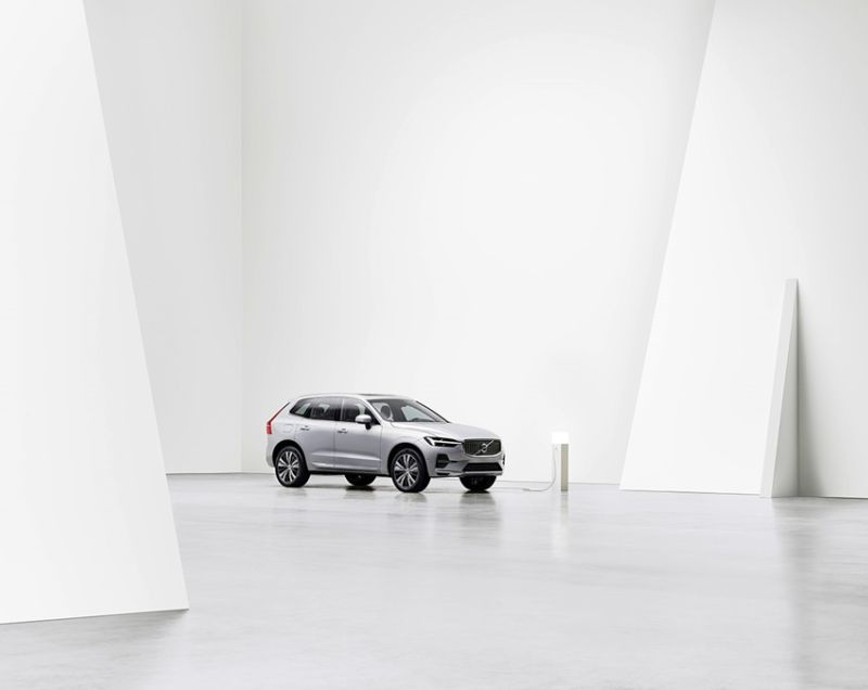 Volvo XC60* 2.0t6 AWD Plug-in Hybrid Business Edition - AANRADER