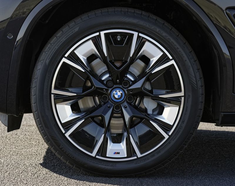 BMW iX3 74.3kWh Executive - RIJKE STANDAARDUITRUSTING