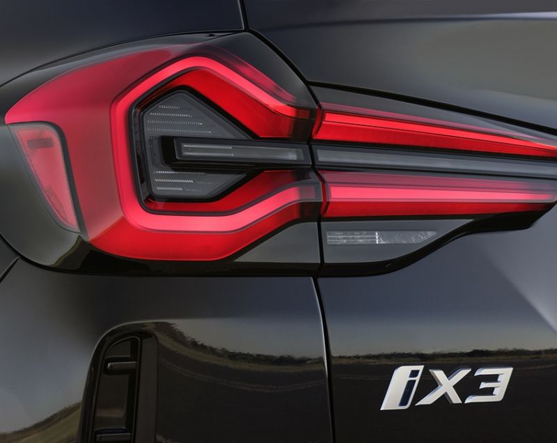 BMW iX3 74.3kWh Executive - RIJKE STANDAARDUITRUSTING