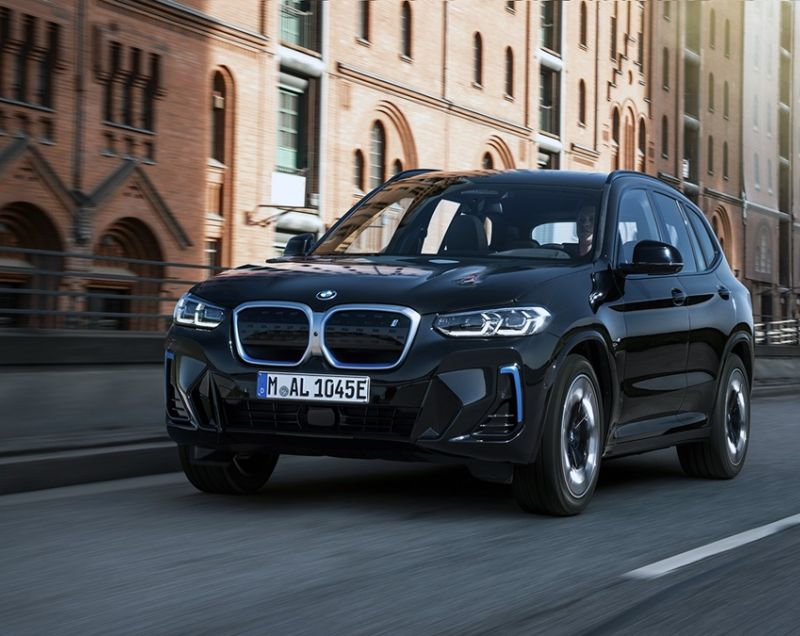 BMW iX3 74.3kWh Executive - RIJKE STANDAARDUITRUSTING