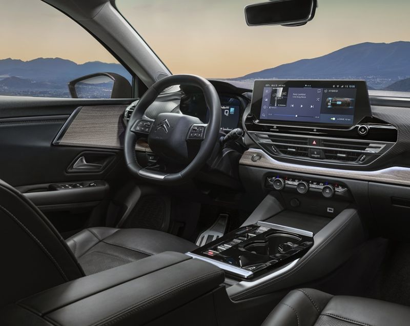 Citroen C5 X 1.2 mhev max 107kW e-dcs6 aut Citroen C5 X 1.2 mhev max 107kW e-dcs6 aut