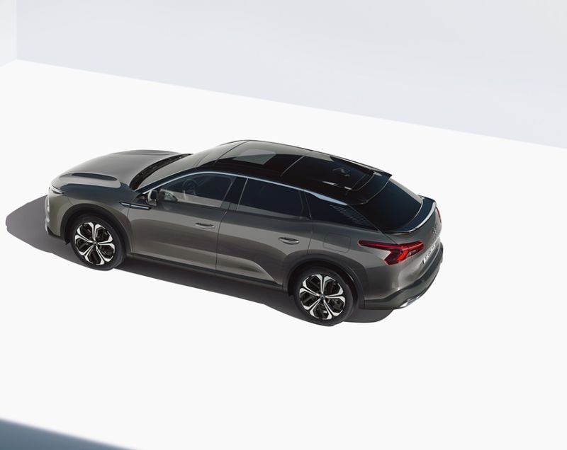 Citroen C5 X 1.2 mhev plus 107kW e-dcs6 aut Citroen C5 X 1.2 mhev plus 107kW e-dcs6 aut