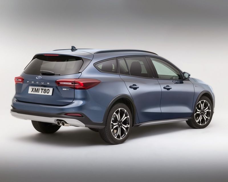 Ford Focus wagon 1.0 EcoBoost Hybrid ST-Line Style, Desert Island Blue + FAMILY PACK/WINTER PACK