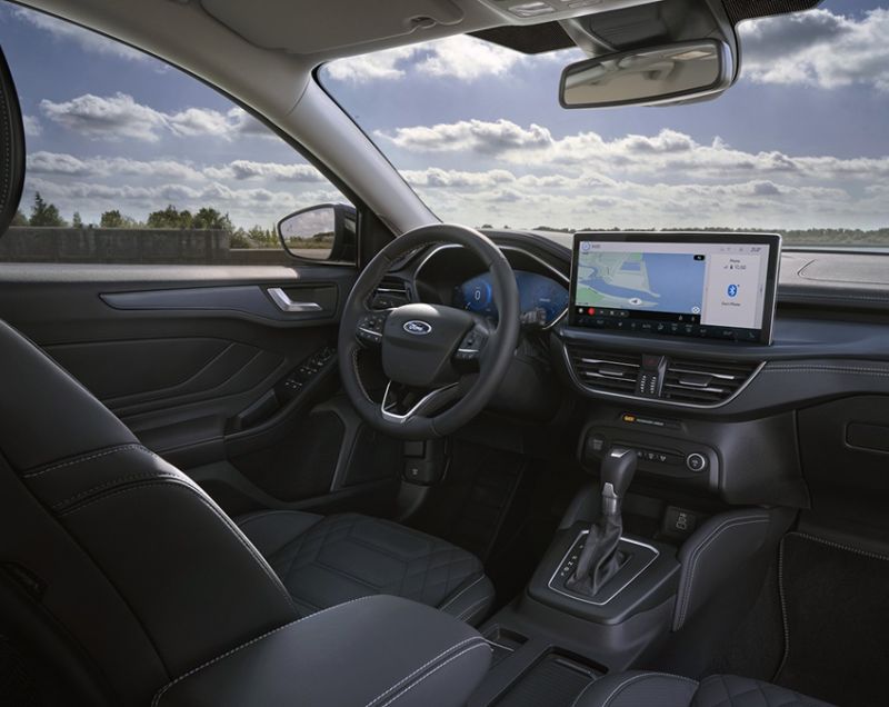 Ford Focus wagon 1.0 EcoBoost Hybrid ST-Line Style, Desert Island Blue + FAMILY PACK/WINTER PACK