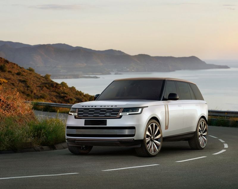 Land Rover Range Rover p460e AWD Plug-in Hybrid SE