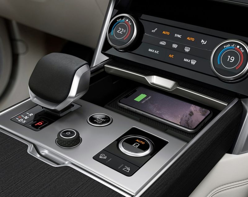 Land Rover Range Rover p460e AWD Plug-in Hybrid SE