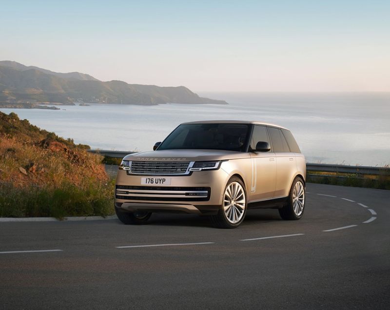 Land Rover Range Rover p615 sv black lwb awd 452kW aut Land Rover Range Rover p615 sv black lwb awd 452kW aut