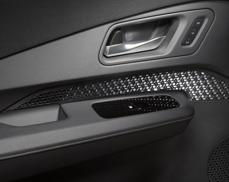 Nissan Ariya 87kWh ev e-40rce  nismo 320kW aut