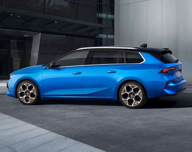 Opel Astra Sports Tourer 1.2t 130 PK Level 4 automaat, Cobalt Blue + ULTIMATE PAKKET