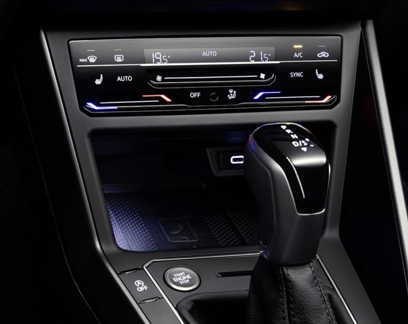 Volkswagen Polo 1.0tsi 95 PK R-Line Business DSG-7 Volkswagen Polo 1.0tsi 95 PK R-Line Business DSG-7