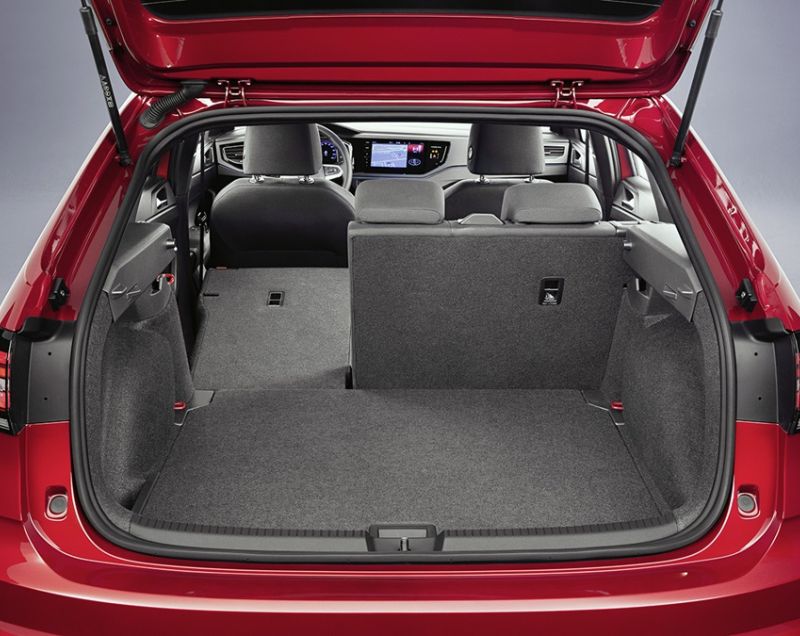 Volkswagen Taigo 1.0tsi R-Line 116 PK automaat, Smokey Grey + COMFORT PAKKET