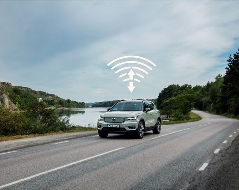 Volvo XC40 T5 Plug-in Hybrid 262 PK Plus - Onyx Black