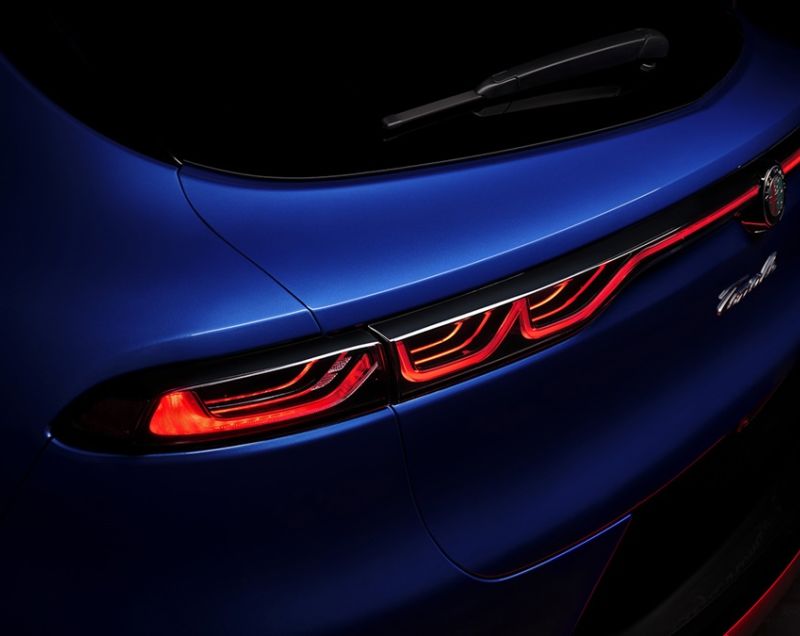 Alfa Romeo Tonale* 1.3t phev edizione business awd 206kW aut Alfa Romeo Tonale* 1.3t phev edizione business awd 206kW aut