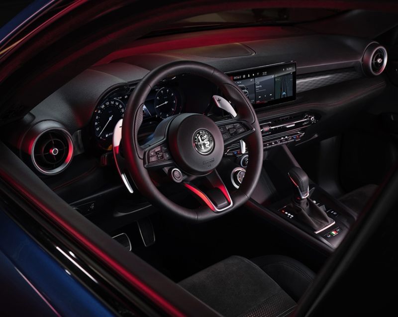 Alfa Romeo Tonale* 1.3t phev edizione business awd 206kW aut Alfa Romeo Tonale* 1.3t phev edizione business awd 206kW aut