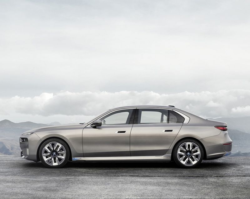 BMW i7 105kWh ev xdrive m70 485kW aut