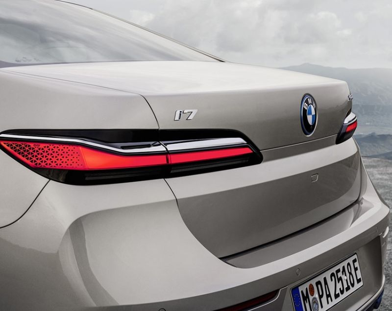BMW i7 105kWh ev xdrive m70 485kW aut
