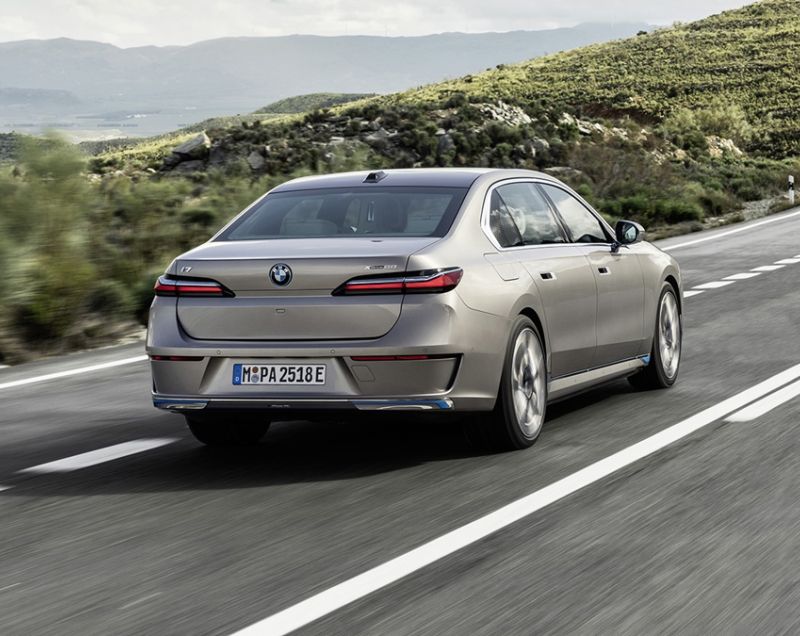 BMW i7 105kWh ev xdrive m70 485kW aut