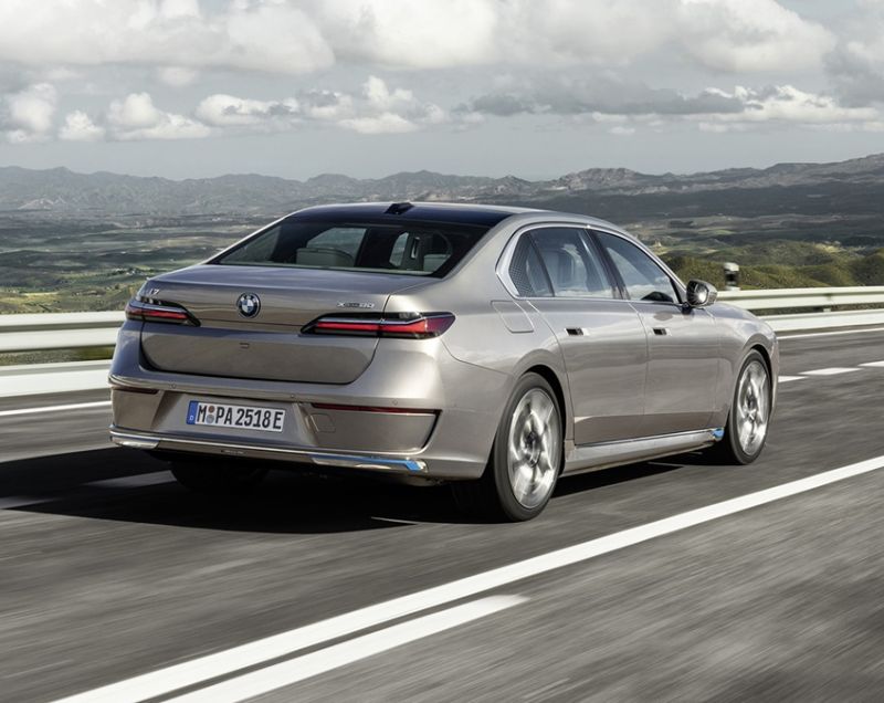 BMW i7 105kWh ev xdrive m70 485kW aut