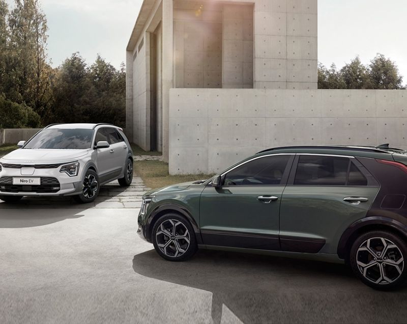 Kia Niro 64.8kWh Light Advanced, Aurora Black Pearl - SNEL LEVERBAAR