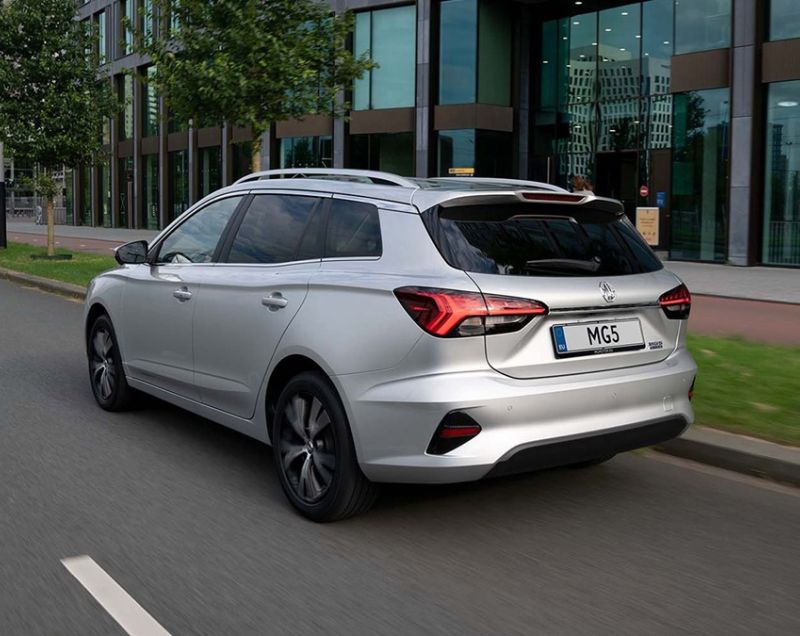 MG 5 50.3kWh Standard Range Luxury, Dover White - DIRECT LEVERBAAR!