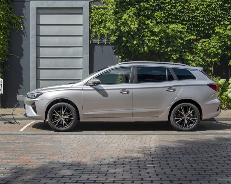 MG 5 50.3kWh Standard Range Luxury, Dover White - DIRECT LEVERBAAR!