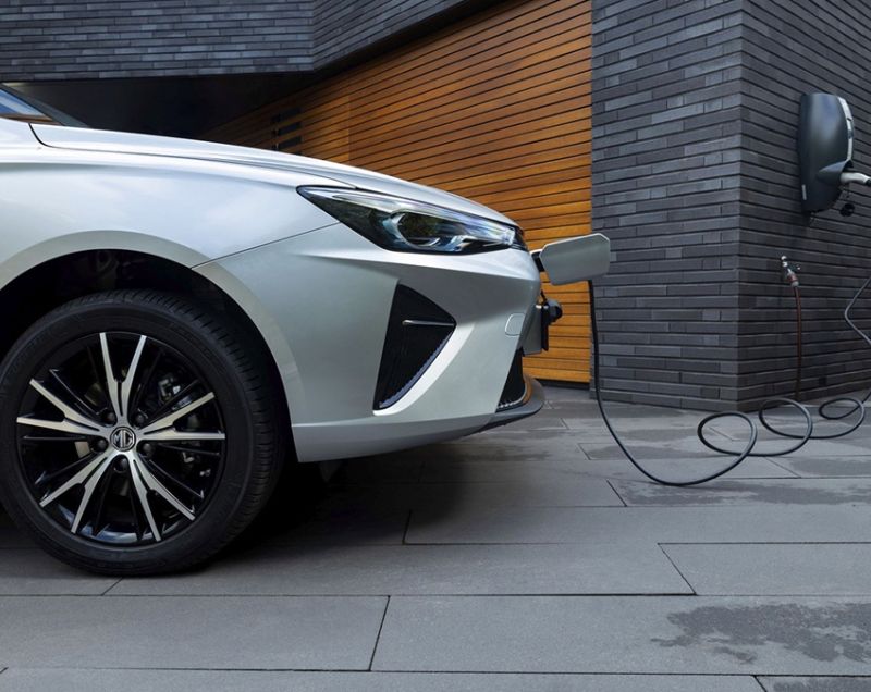 MG 5 50.3kWh Standard Range Luxury, Dover White - DIRECT LEVERBAAR!