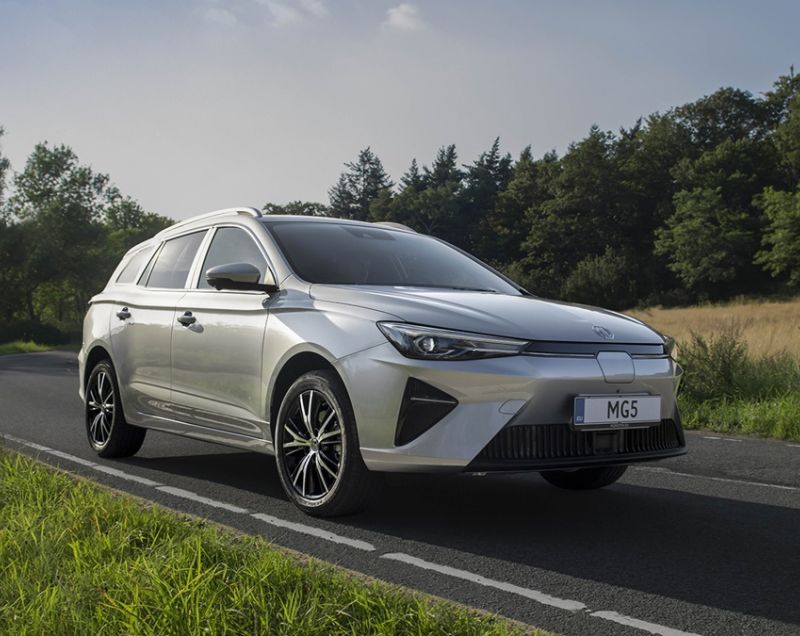 MG 5 50.3kWh Standard Range Luxury, Dover White - DIRECT LEVERBAAR!