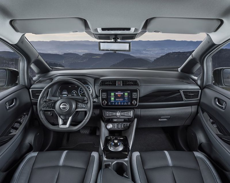 Nissan Leaf 39kWh N-Connecta INCL INTELLIGENT AROUND VIEW MONITOR